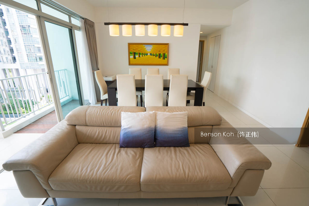 The Metropolitan Condominium thumbnail photo